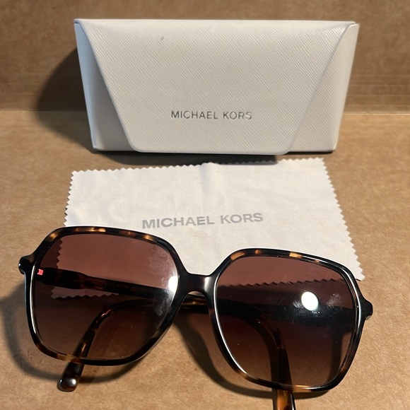 Mint condition- Michael Kors Square glasses - Picture 1 of 5